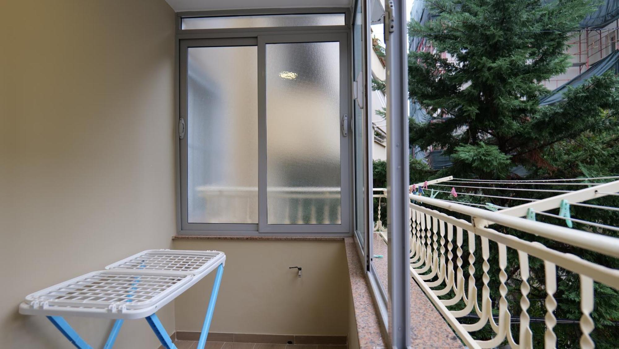 Kristi Apartments 03 Тирана Екстериор снимка