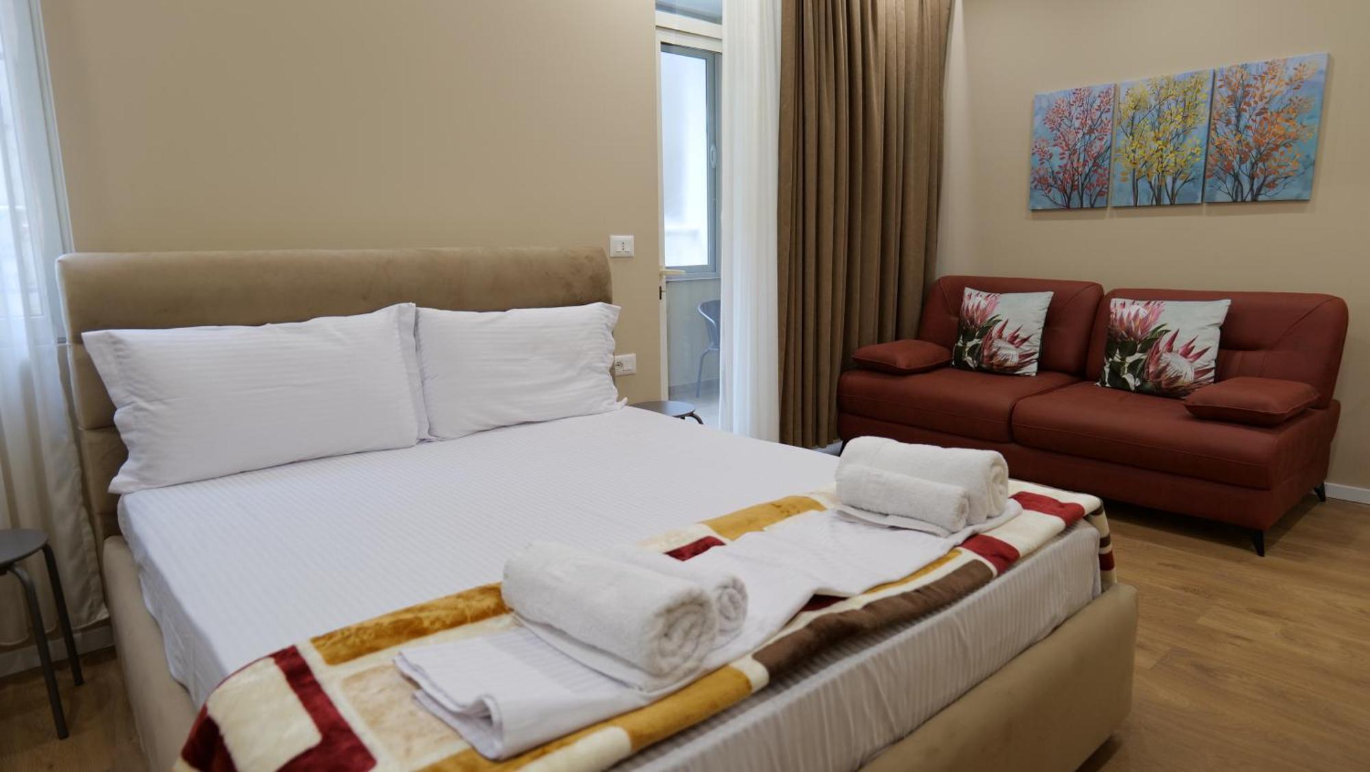 Kristi Apartments 03 Тирана Екстериор снимка