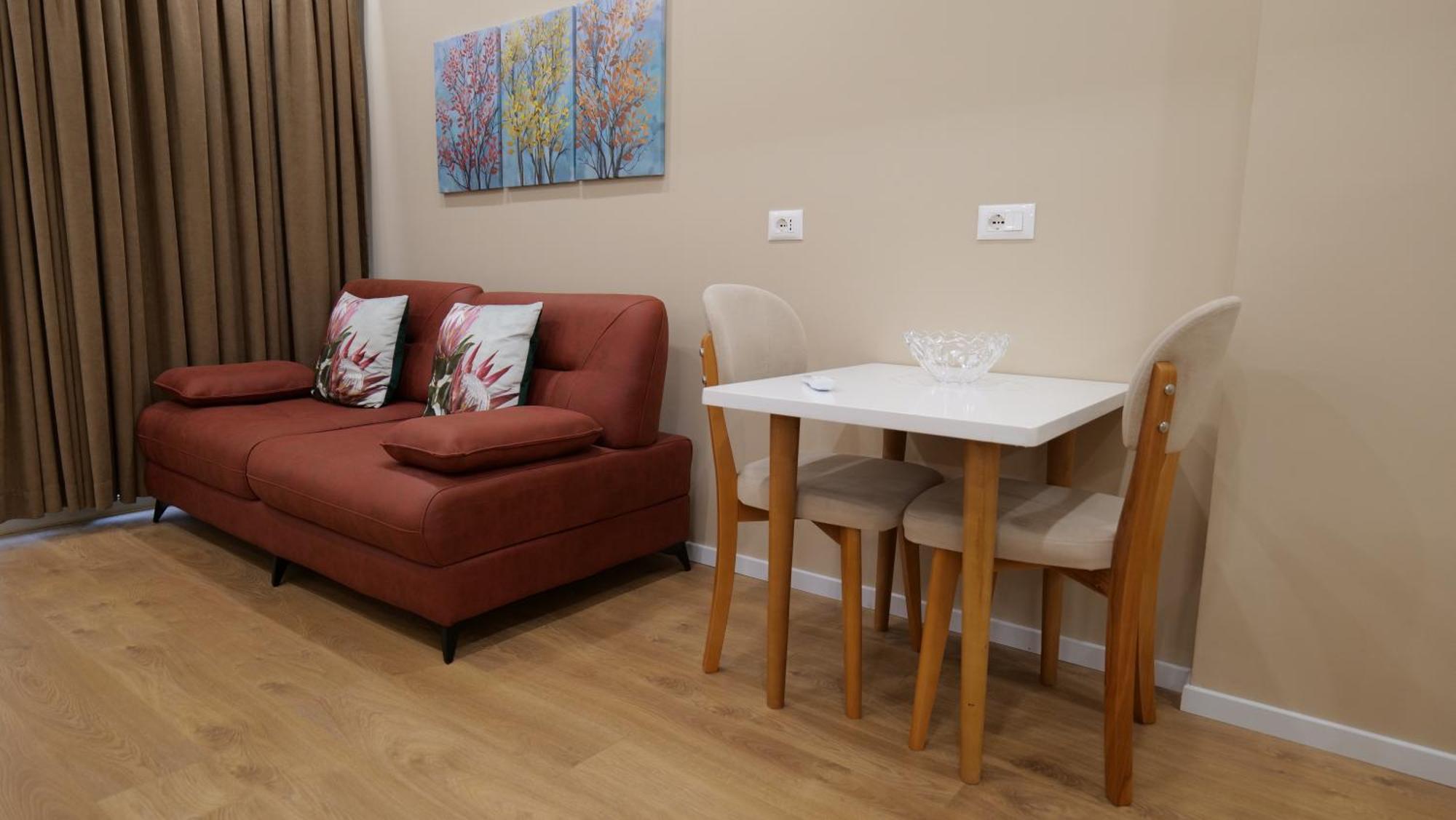Kristi Apartments 03 Тирана Екстериор снимка